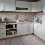 Veronika's House Je Prijeten, Miren Apartma V Naravi, Blizu Mesta