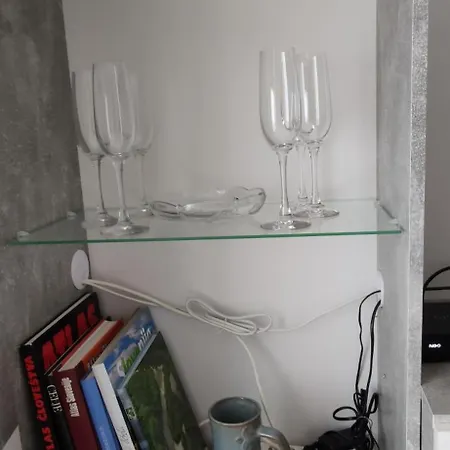 Daire Veronika's House Je Prijeten, Miren Apartma V Naravi, Blizu Mesta *