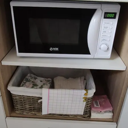 Apartman Veronika's House Je Prijeten, Miren Apartma V Naravi, Blizu Mesta