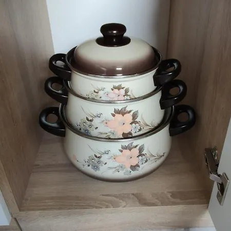 Veronika's House Je Prijeten, Miren Apartma V Naravi, Blizu Mesta *