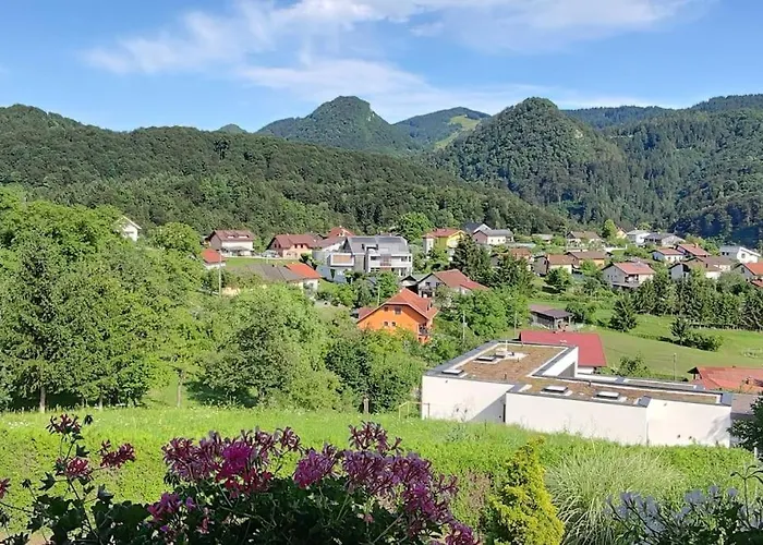 Veronika's House Je Prijeten, Miren Apartma V Naravi, Blizu Mesta 公寓 采列